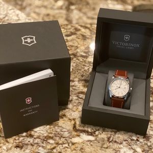 BRAND NEW, Victorinox Swiss Army Watch
